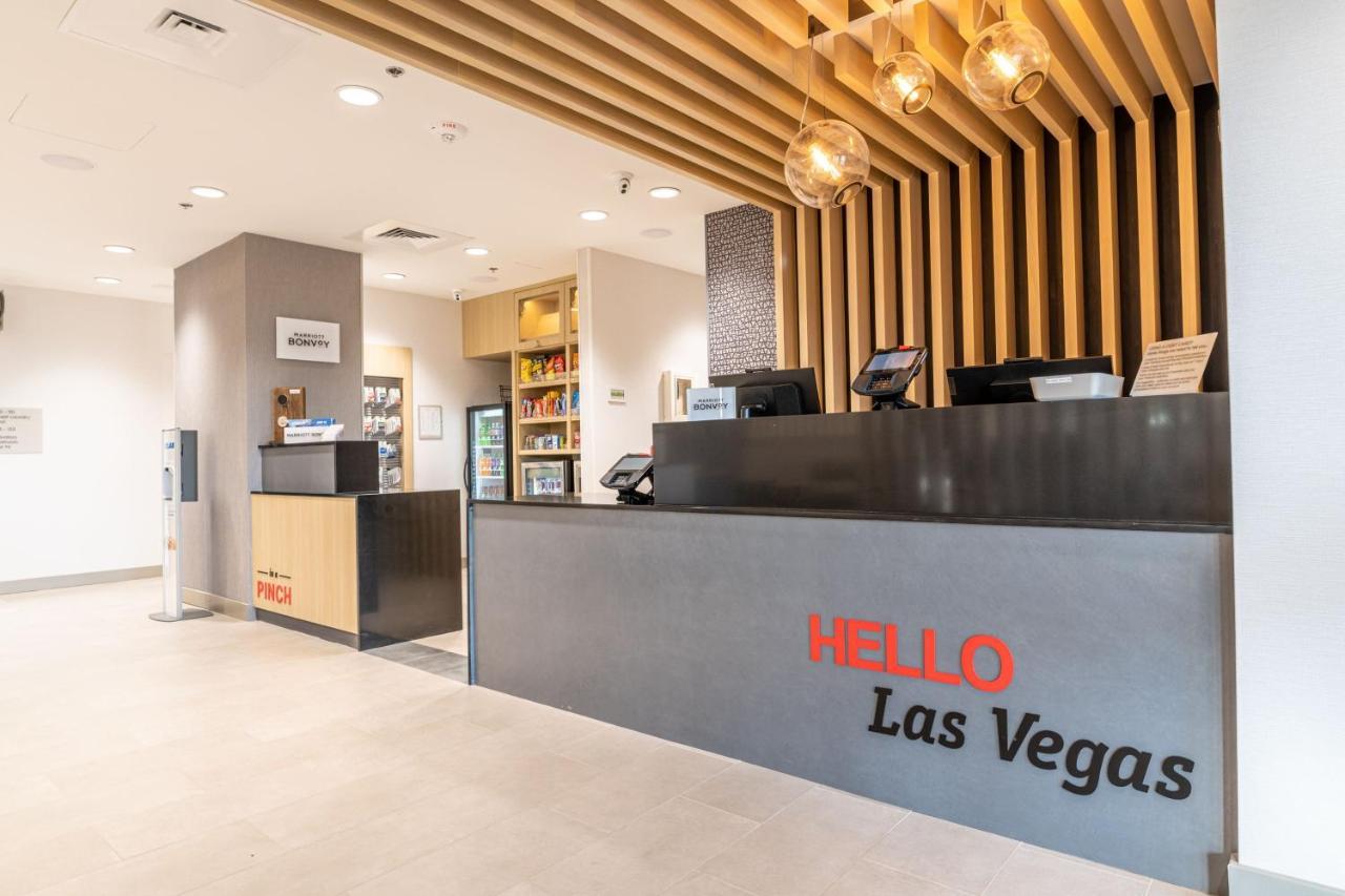 Towneplace Suites By Marriott Las Vegas North I-15 Екстериор снимка