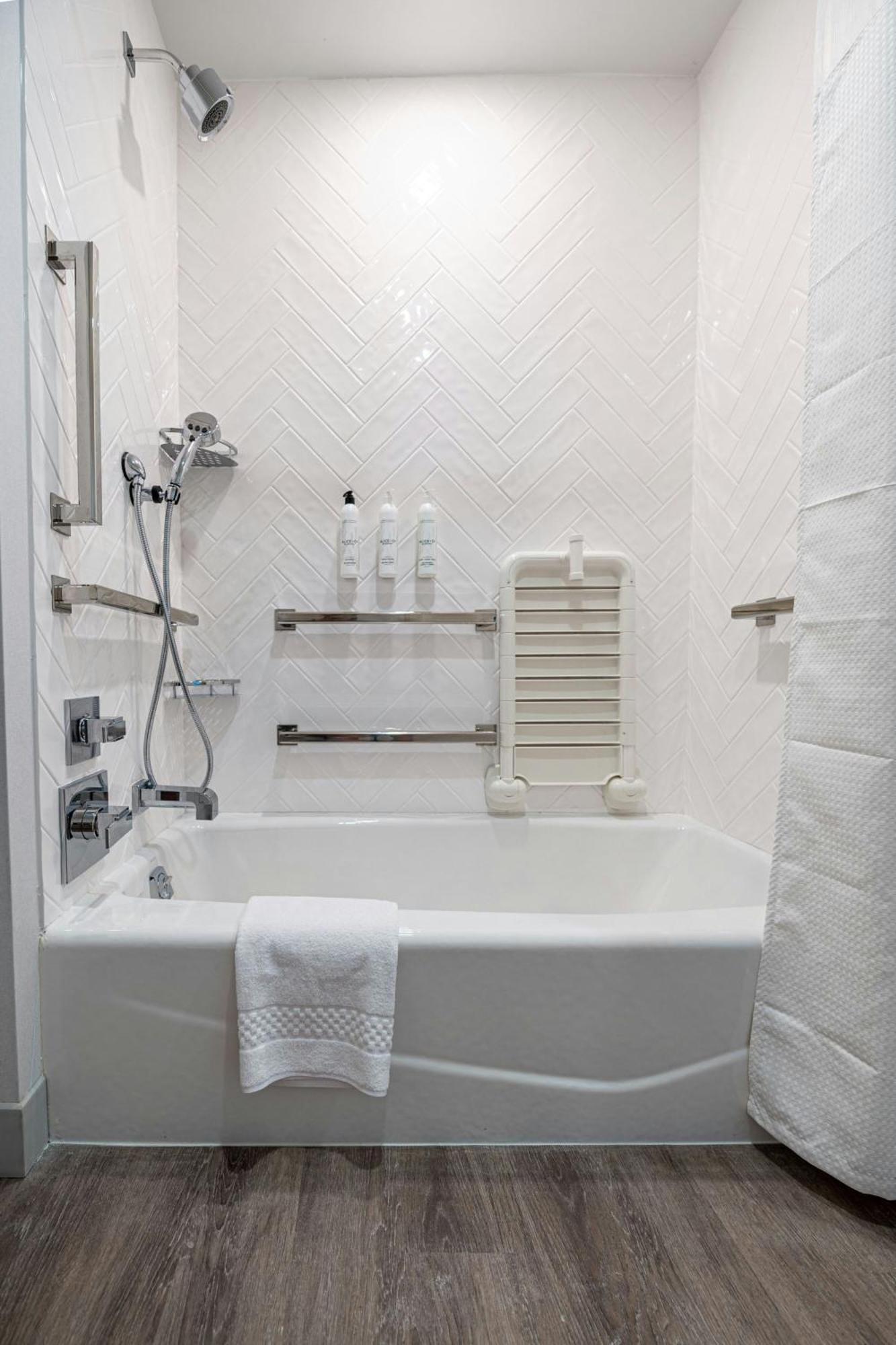 Towneplace Suites By Marriott Las Vegas North I-15 Екстериор снимка